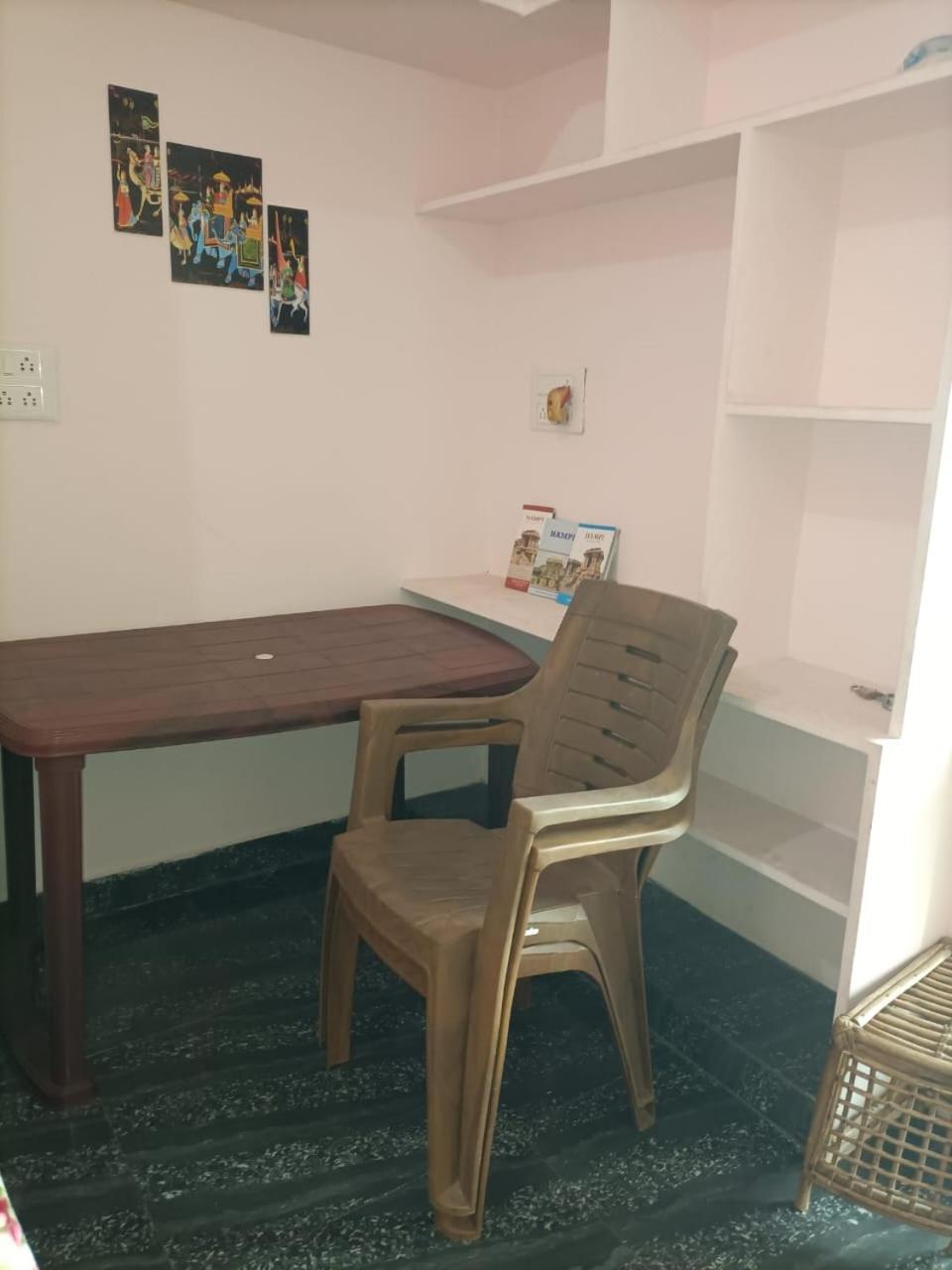 Vidya Homestay *